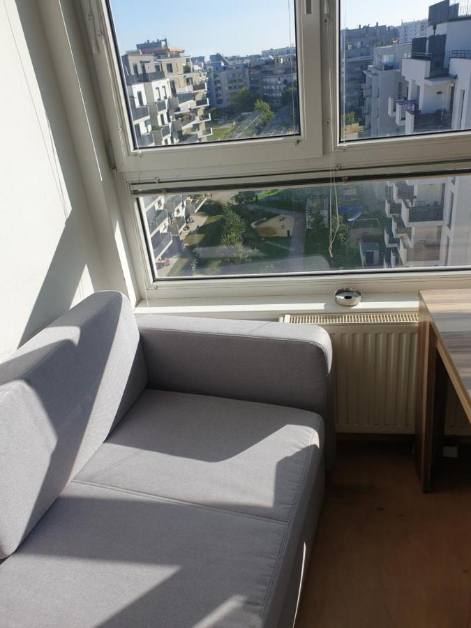 Cozy Bright Penthouse Close To U1 And U6 Metros Vienna Exterior photo