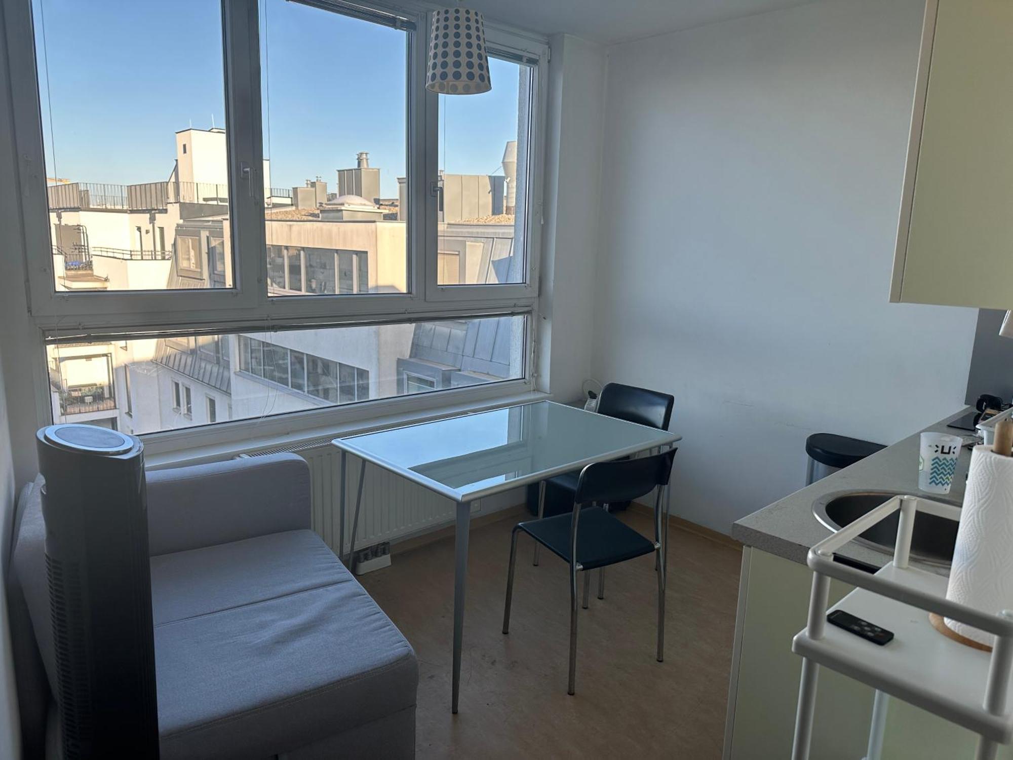Cozy Bright Penthouse Close To U1 And U6 Metros Vienna Exterior photo